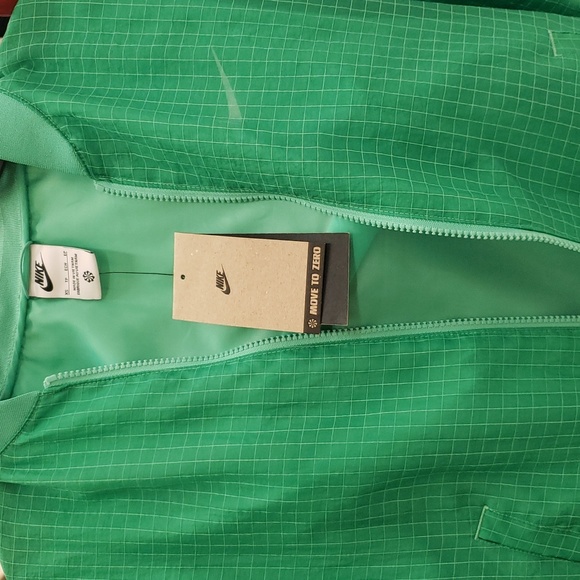 NWT Nike Essentials  Green Varsity Woven Bomber Jacket - Picture 4 of 14